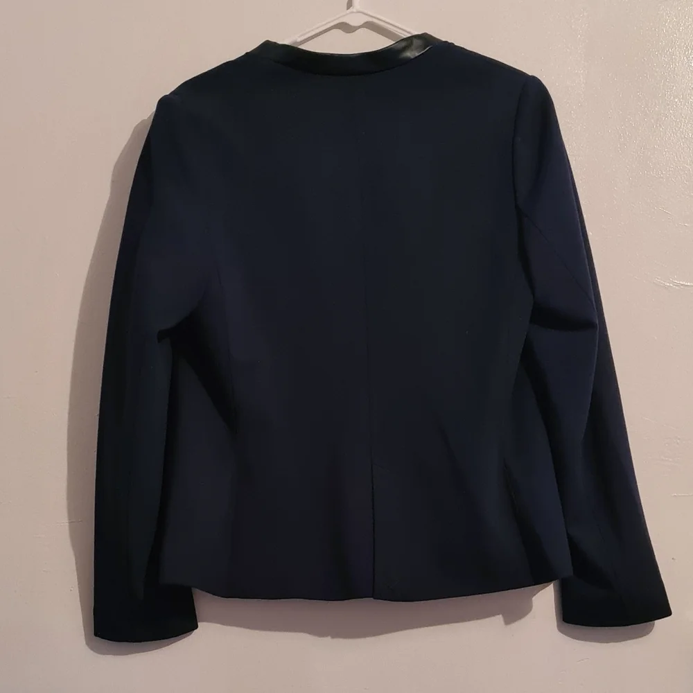 CLOSEOUT Blazer - Picture 3 of 15